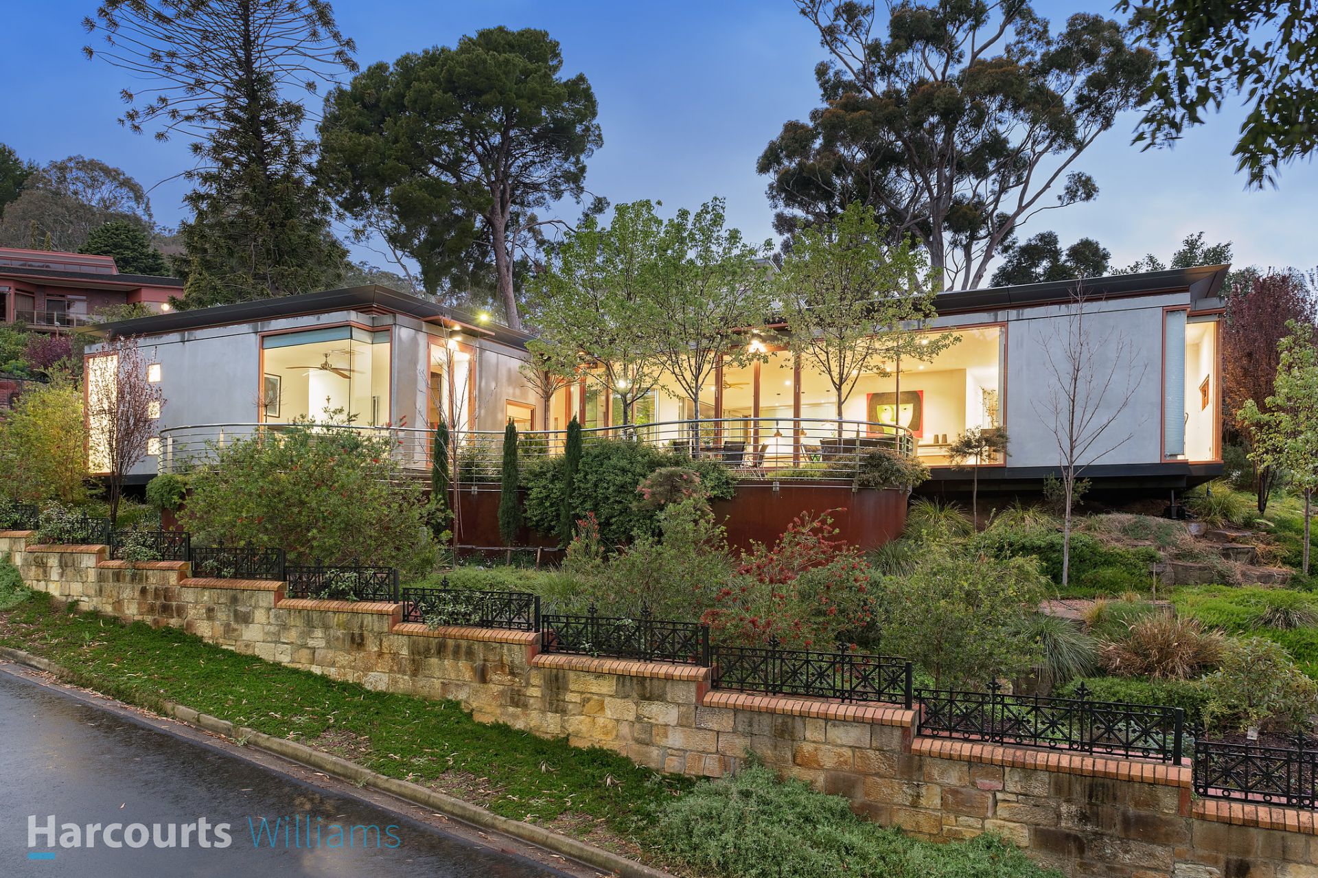 18 Waratah Way, Stonyfell Williams Real Estate