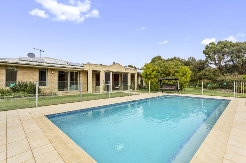 Real Estate For Sale 304 Grossmans Road Torquay , VIC