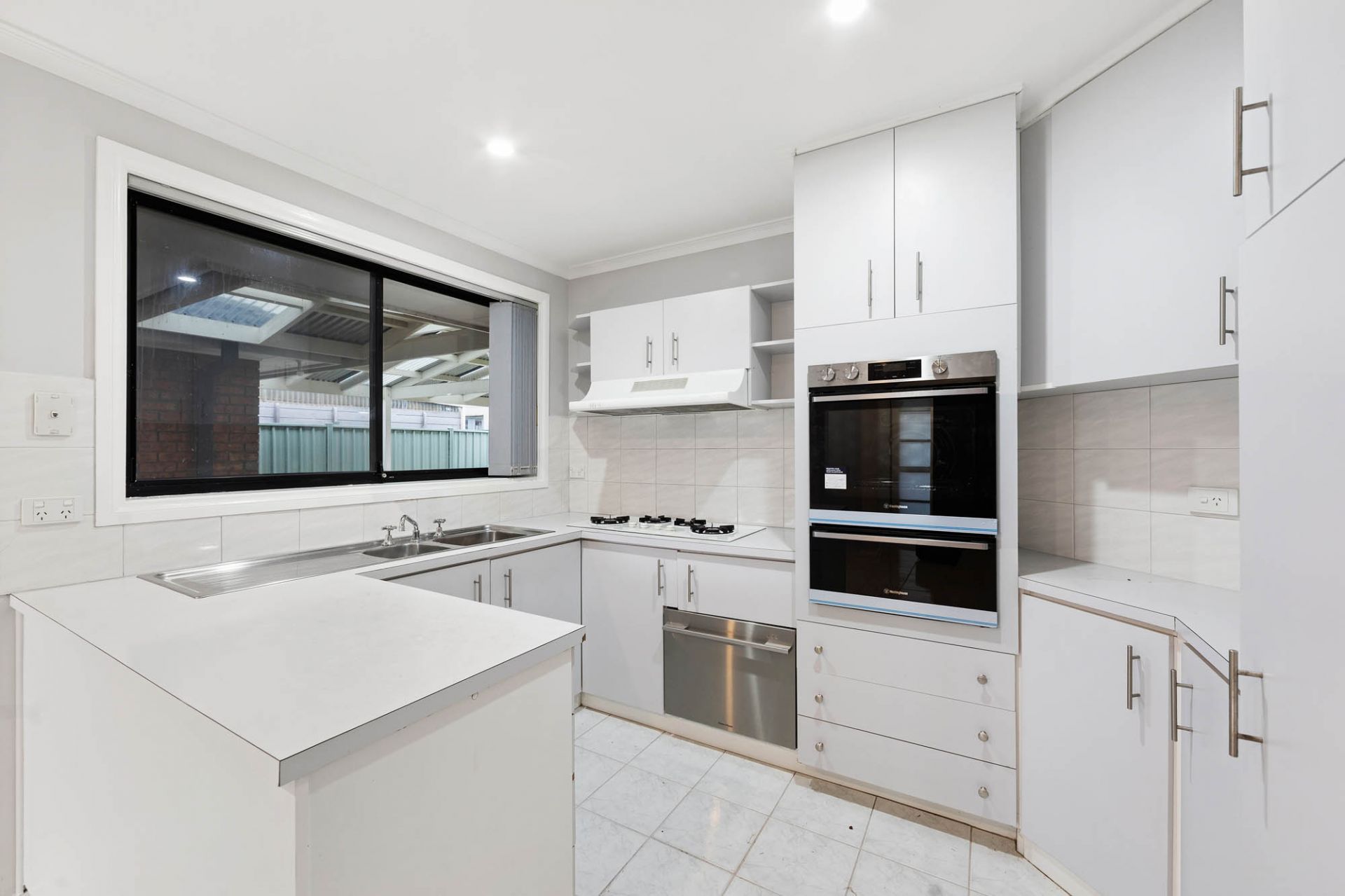 1/24 Coleridge Drive, Delahey OBrien Real Estate