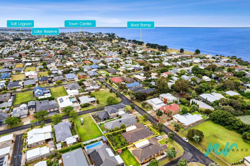 14 Mainsail Drive, St Leonards Neville Richards Real Estate