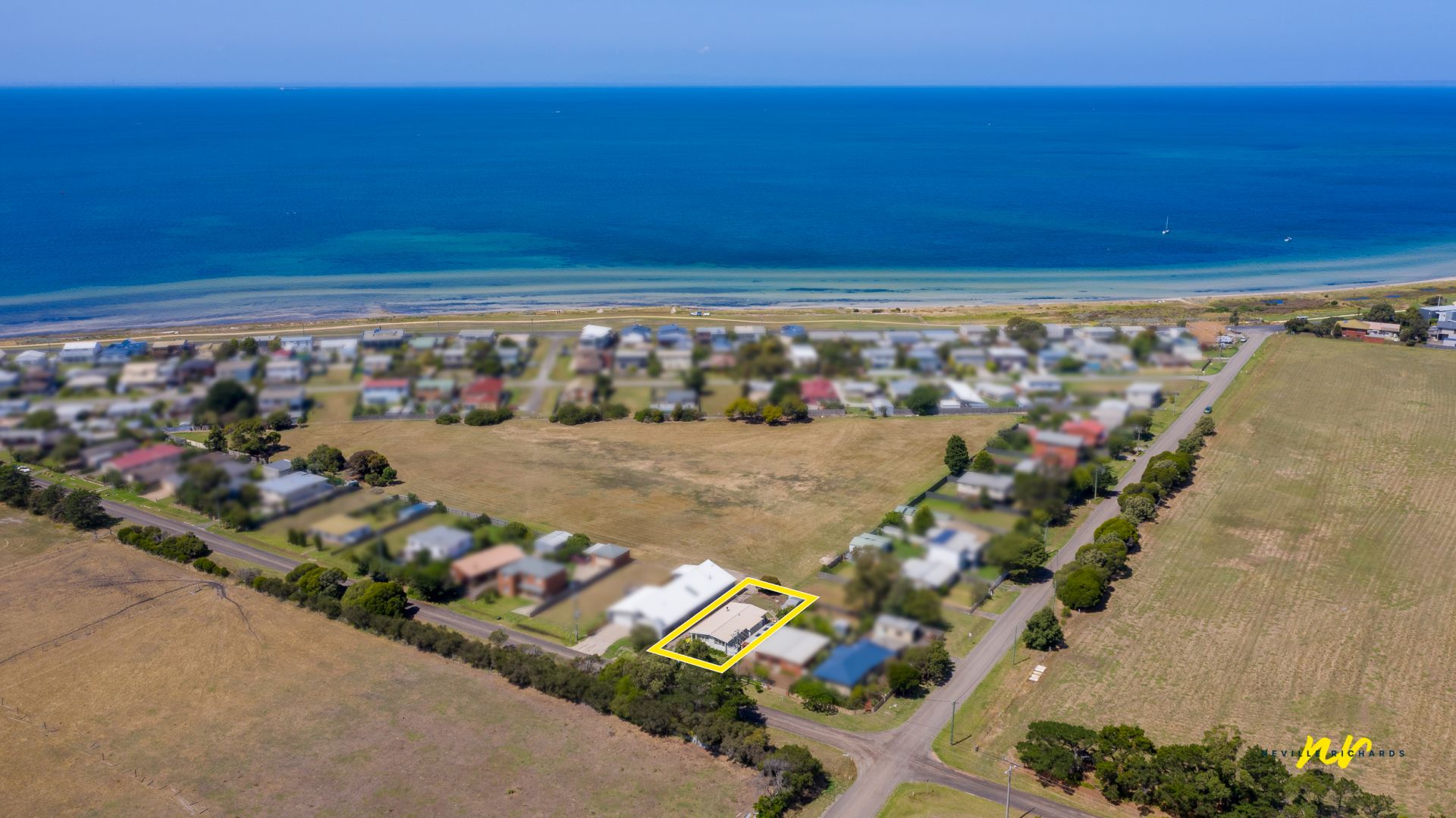 41 Grassy Point Road, Indented Head Neville Richards Real Estate