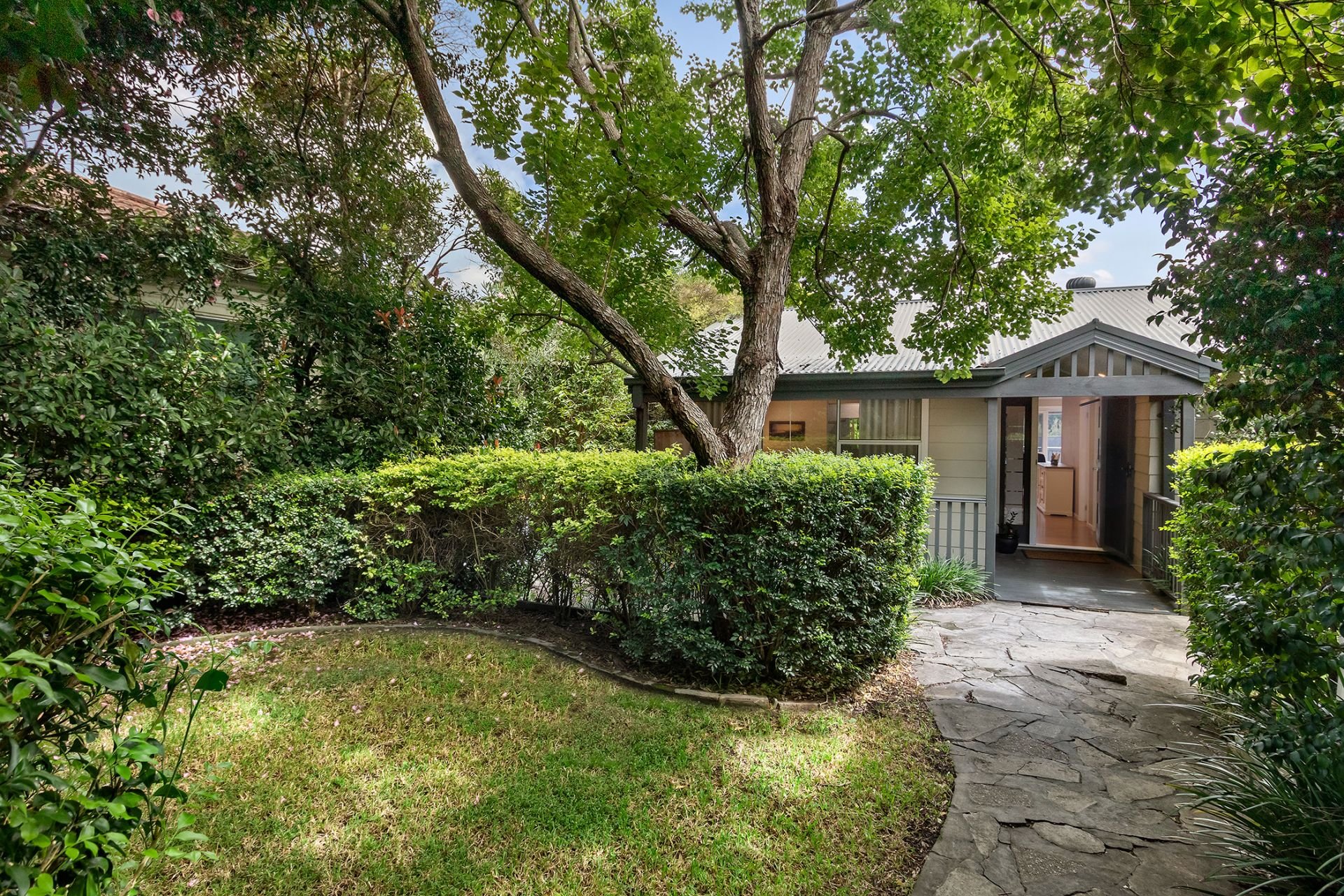 Real Estate For Sale 1 Penylan Street Cardiff , NSW