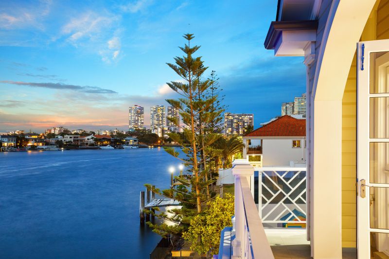 Real Estate For Sale 125 Commodore Drive Paradise Waters , QLD