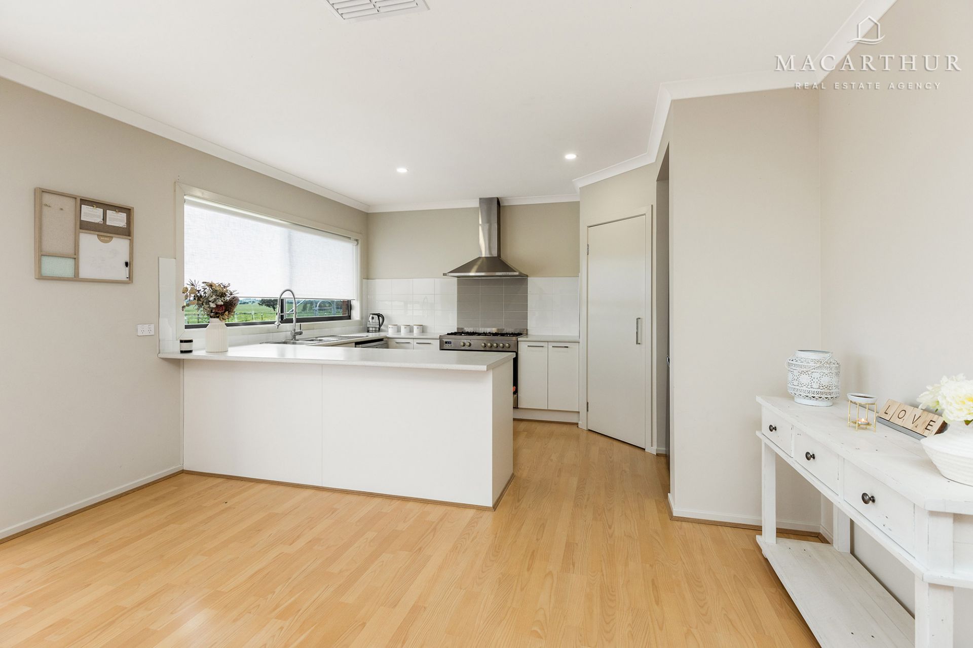 77 Learys Lane, Coolamon Macarthur Real Estate Agency