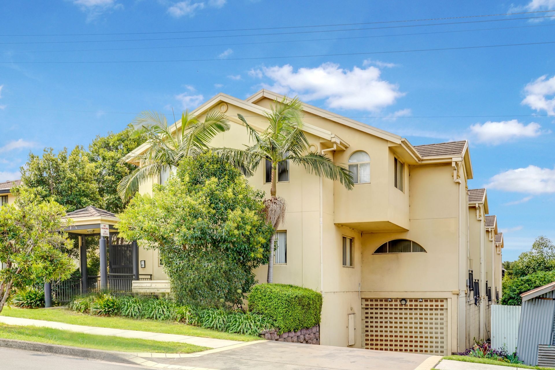 Real Estate For Sale 4/2 Loftus Street Wollongong , NSW