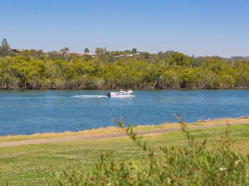 1/115 Sunset Boulevard, Tweed Heads West DJ Stringer Property Services