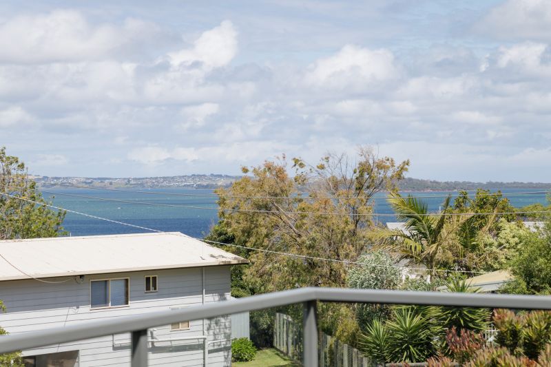 3 Hilltop Crescent, Rhyll OBrien Real Estate