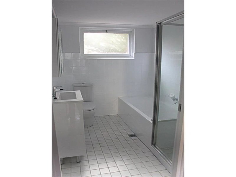 4/1 Hanley Drive, North Wollongong A.M. Rutty Coastal Estate Agents