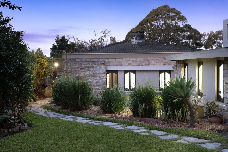 Real Estate For Sale 4 The Parapet Castlecrag , NSW