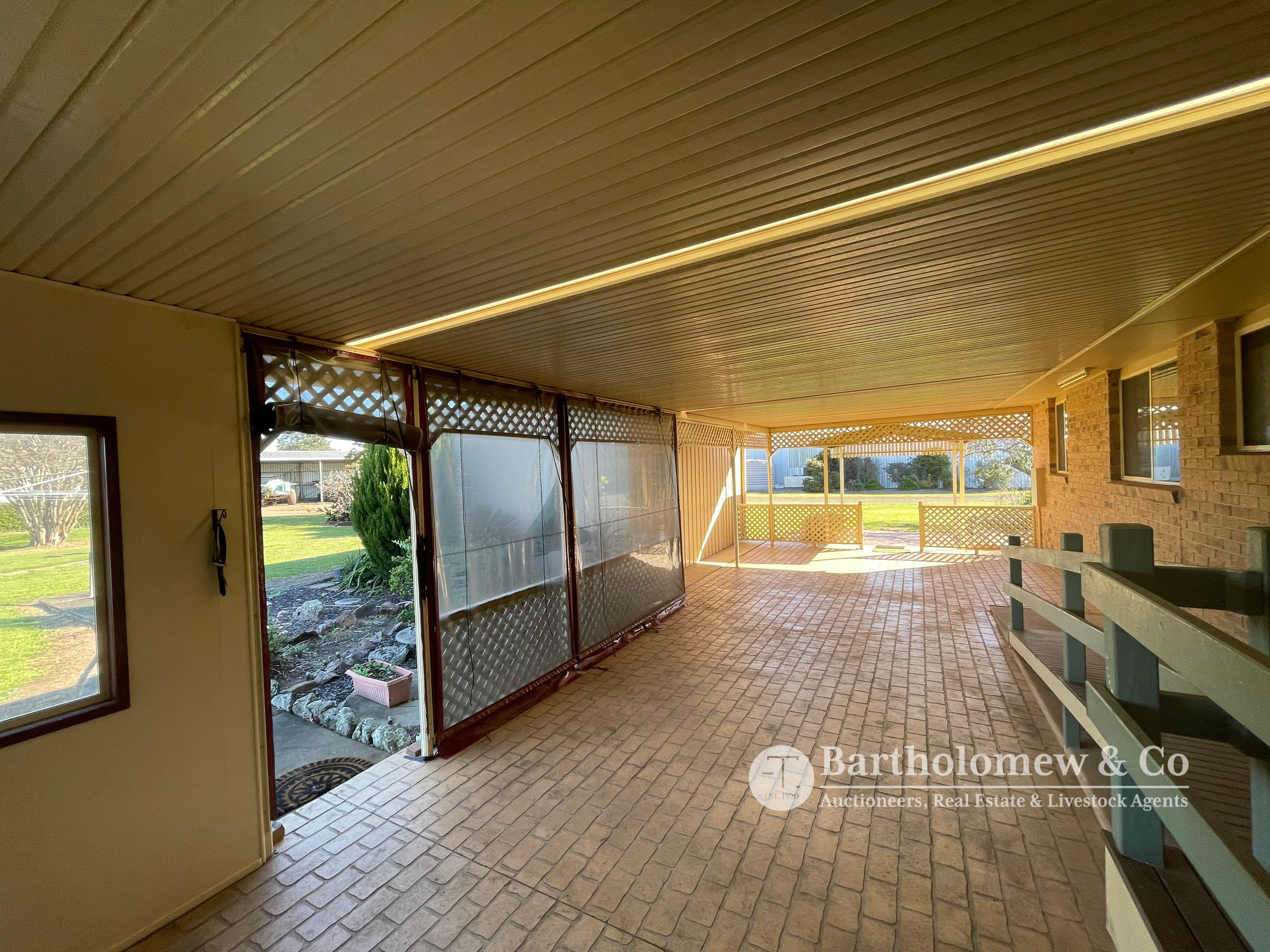 Real Estate For Sale 140 Warrill ViewPeak Crossing Road Warrill