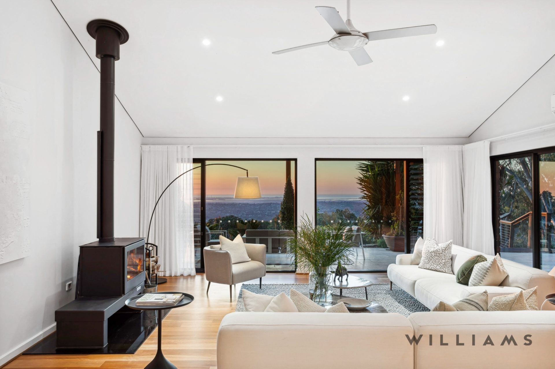 117F Range Road North, Upper Hermitage Williams Real Estate