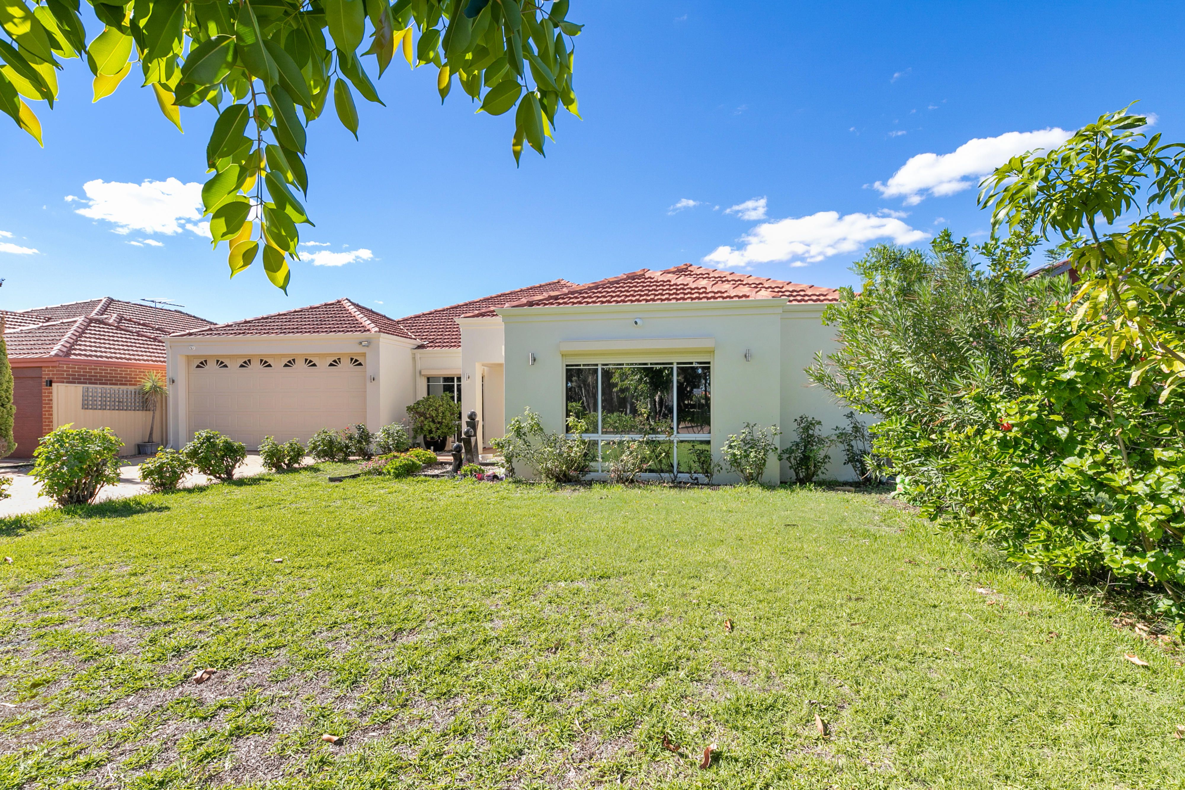 Real Estate For Sale 200 Amherst Road Canning Vale , WA