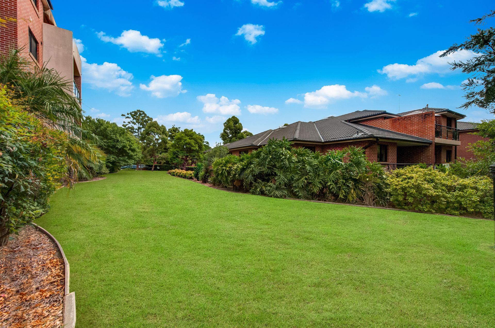 Real Estate For Lease 29/1218 Hume Avenue Castle Hill , NSW