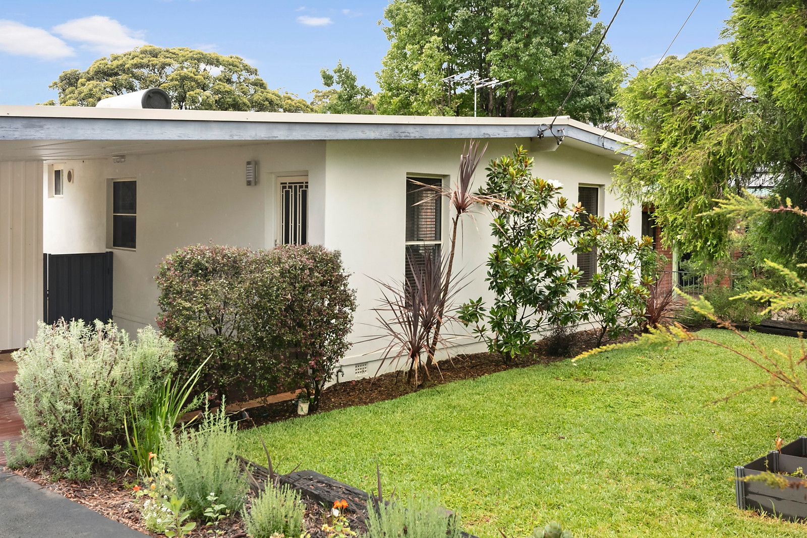 Real Estate For Sale 60 Parklands Avenue Heathcote , NSW