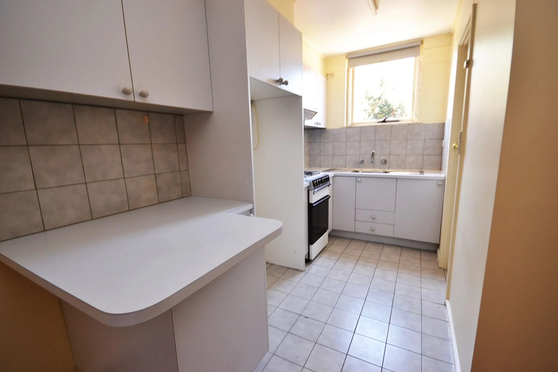 Real Estate For Lease 2/10 Swallow Street Preston , VIC