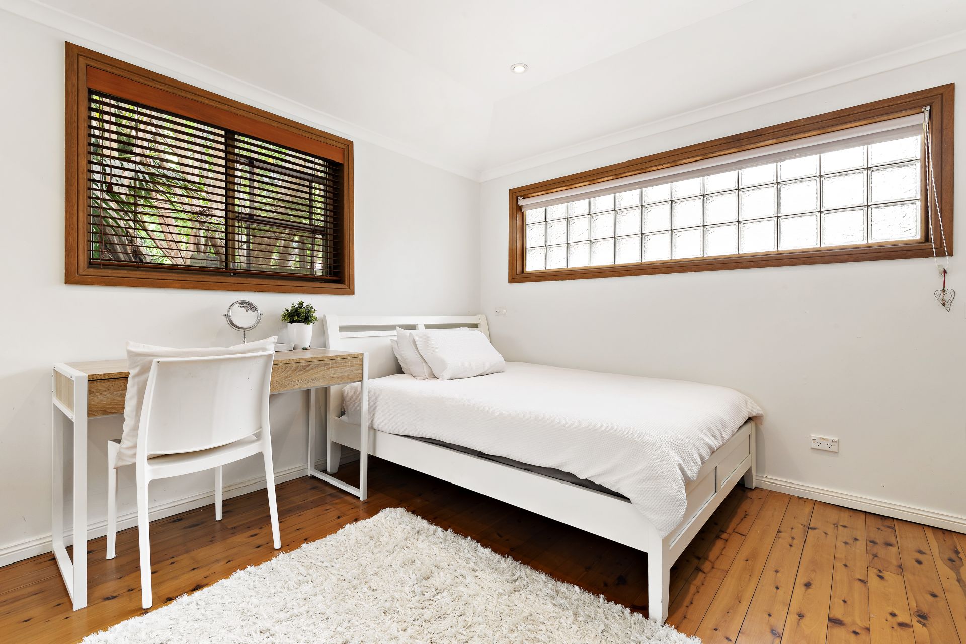 Real Estate For Sale 44a Surfers Parade Freshwater , NSW