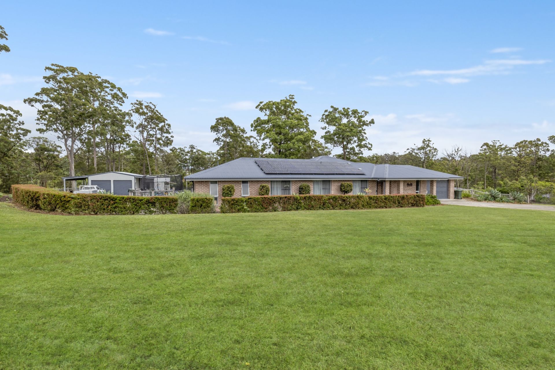 Real Estate For Sale 61 Waratah Drive Yarravel , NSW