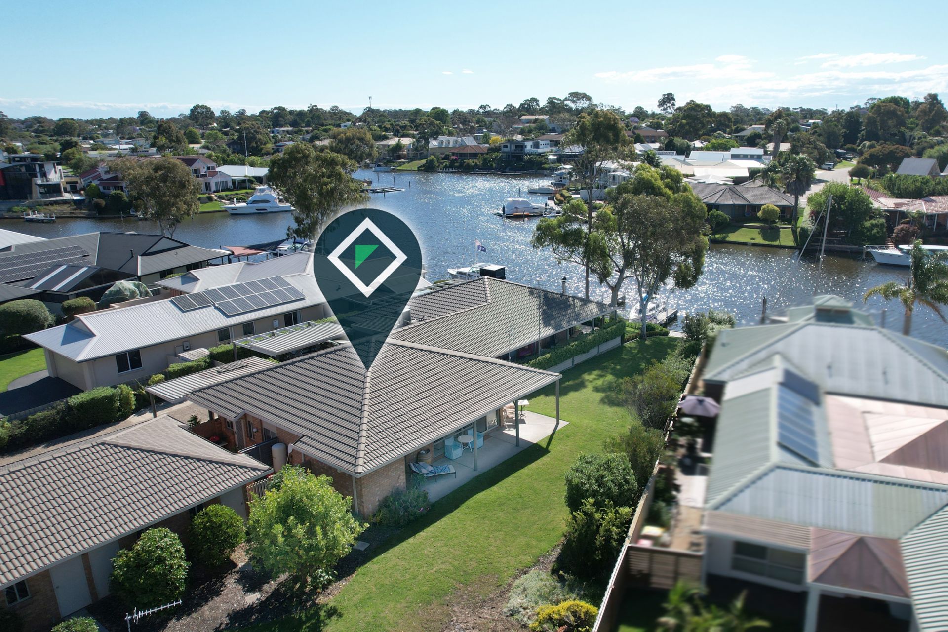 2/1 Windjammer Court, Paynesville OBrien Real Estate