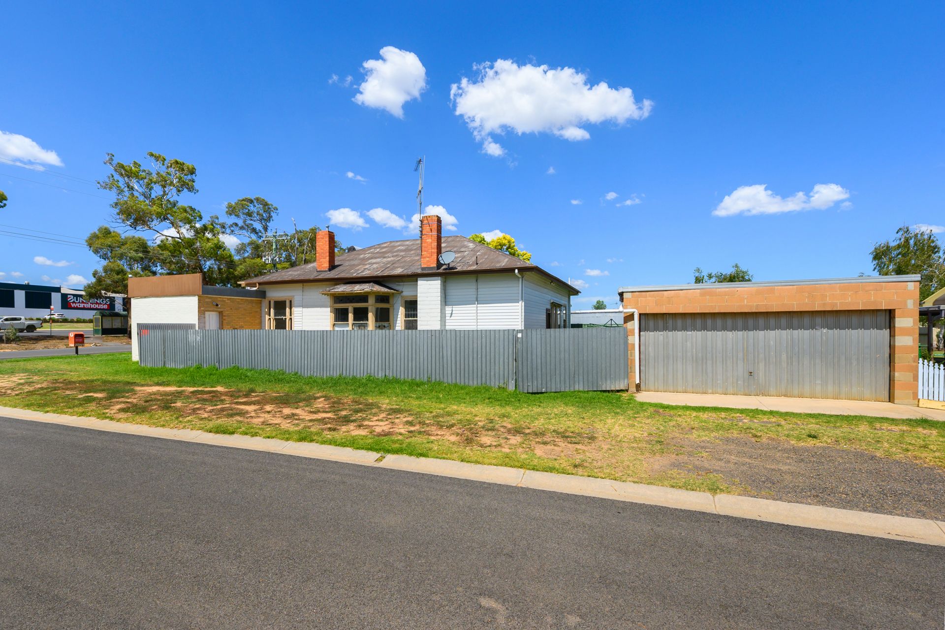 262 High Street, Kangaroo Flat Priority1 Property