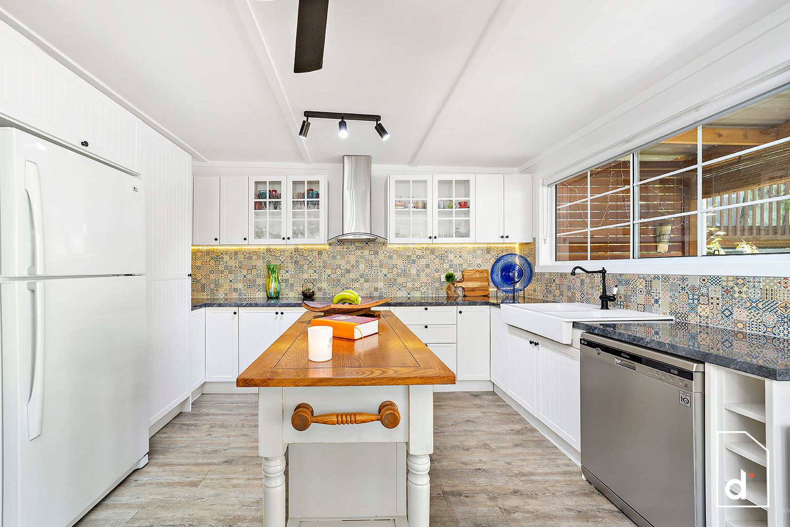 Sold property Undisclosed for 448 Lawrence Hargrave Drive