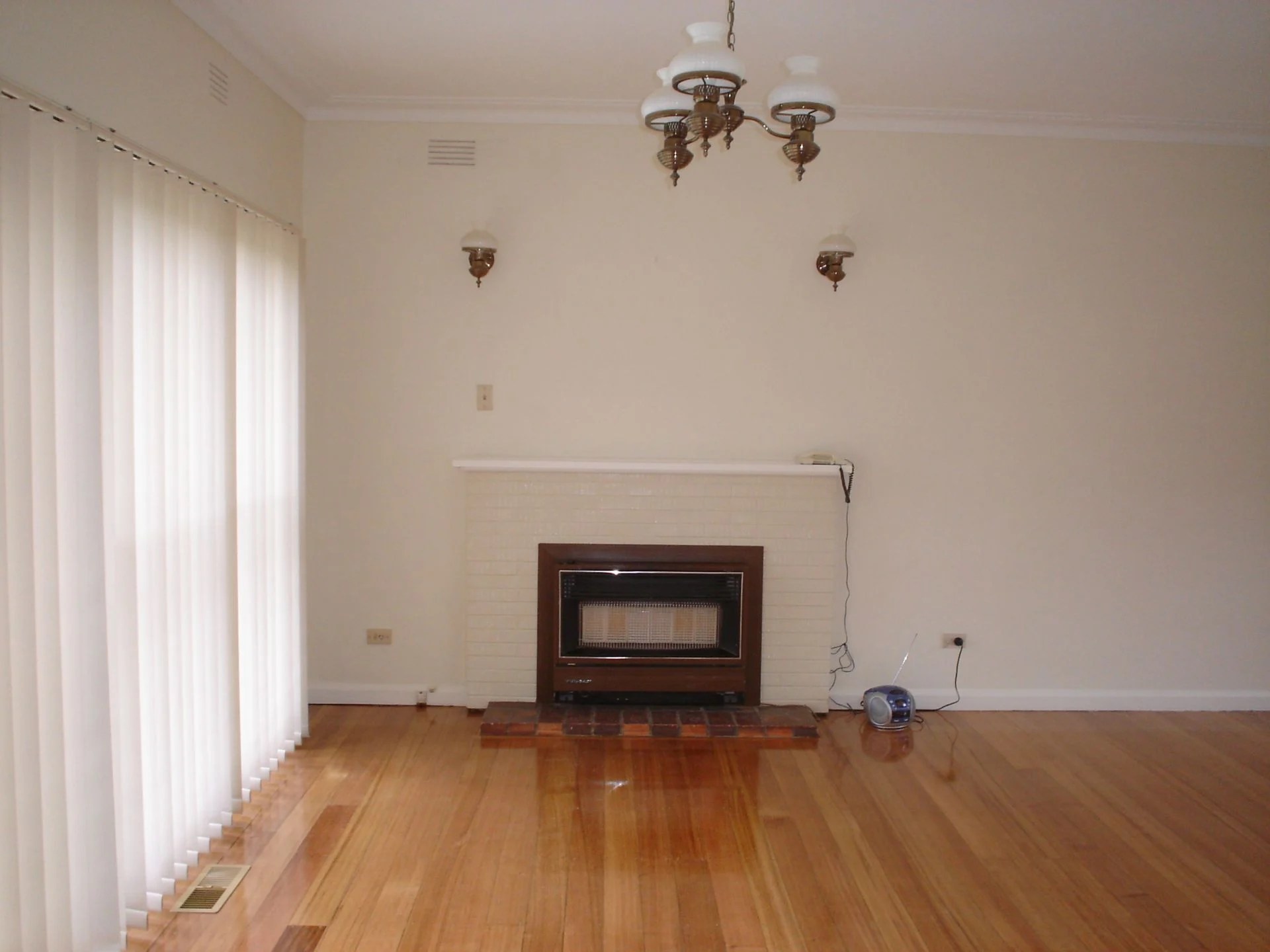 Real Estate For Lease 15 Alfreda Avenue Rosanna , VIC