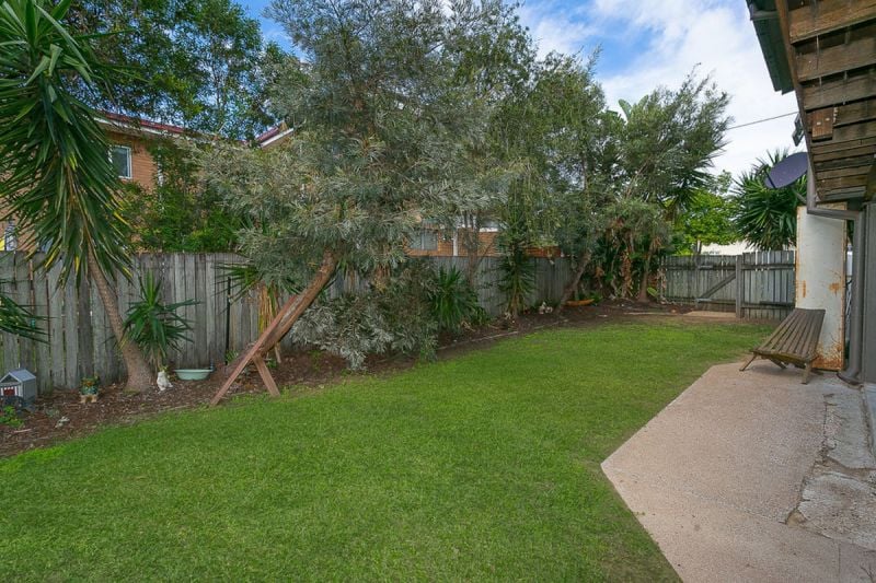 Real Estate For Sale 2 Watsonia Drive Leichhardt , QLD