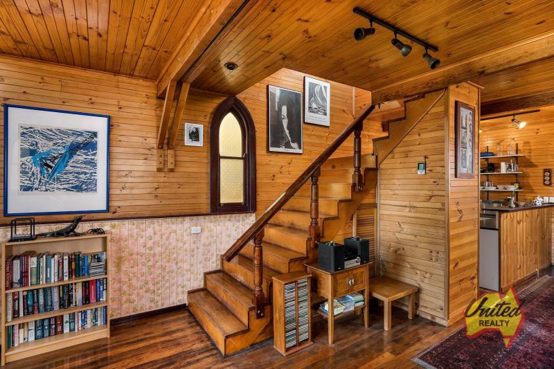 10 Mooresfield Lane, Ellis Lane United Realty