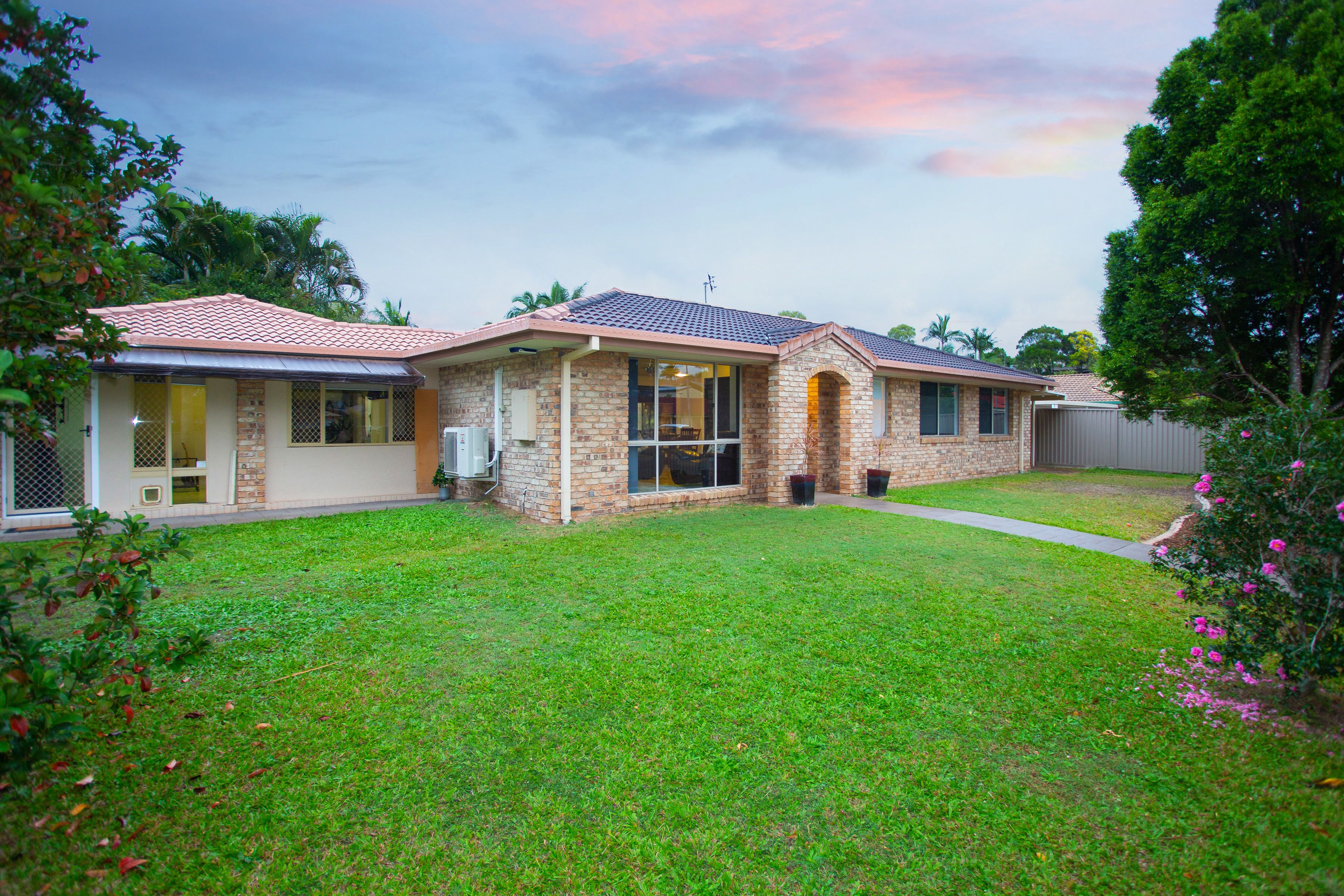 Real Estate For Sale 30 Ziedan Drive MUDGEERABA , QLD