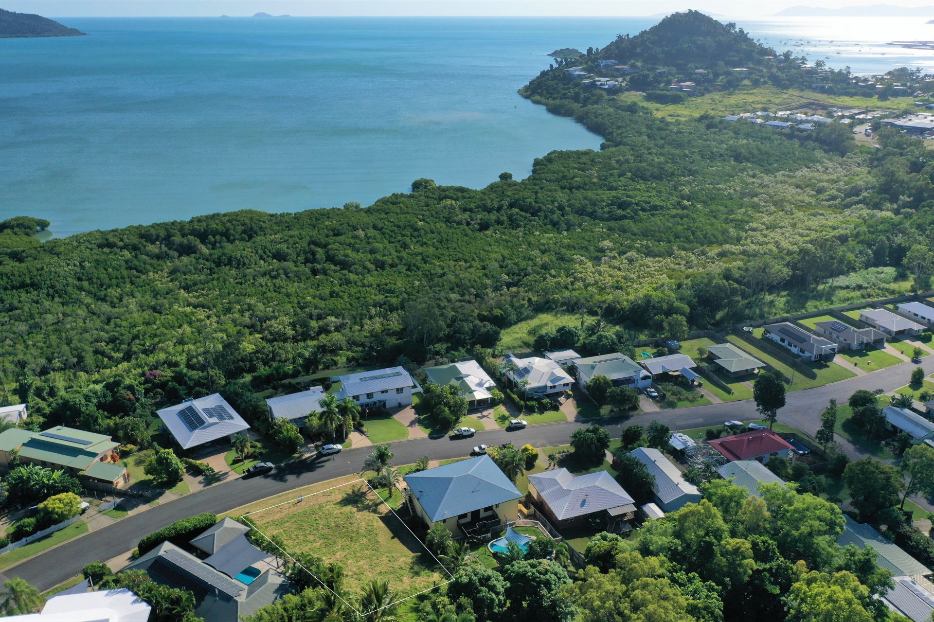 40 MacArthur Drive, Cannonvale Taylors Property Specialists