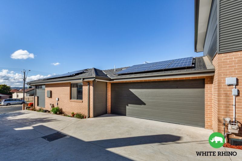 1/102 Uriarra Road, Queanbeyan White Rhino Property