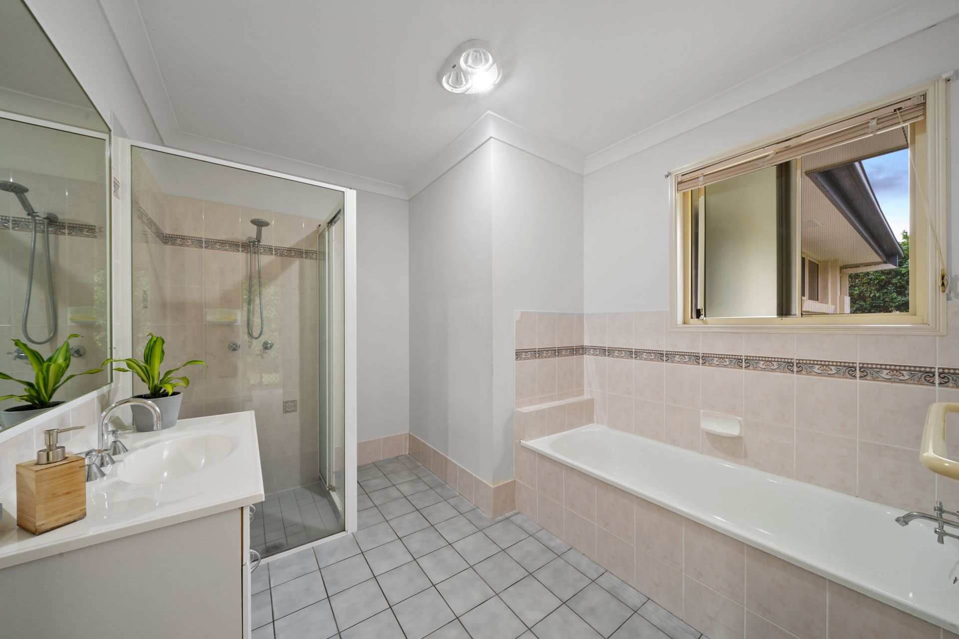 Real Estate For Sale 21 Oxford Crescent Bridgeman Downs , QLD