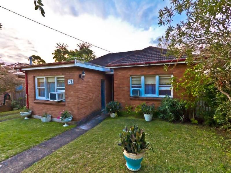 28 Thomas Street, NORTH MANLY First National Dee Why