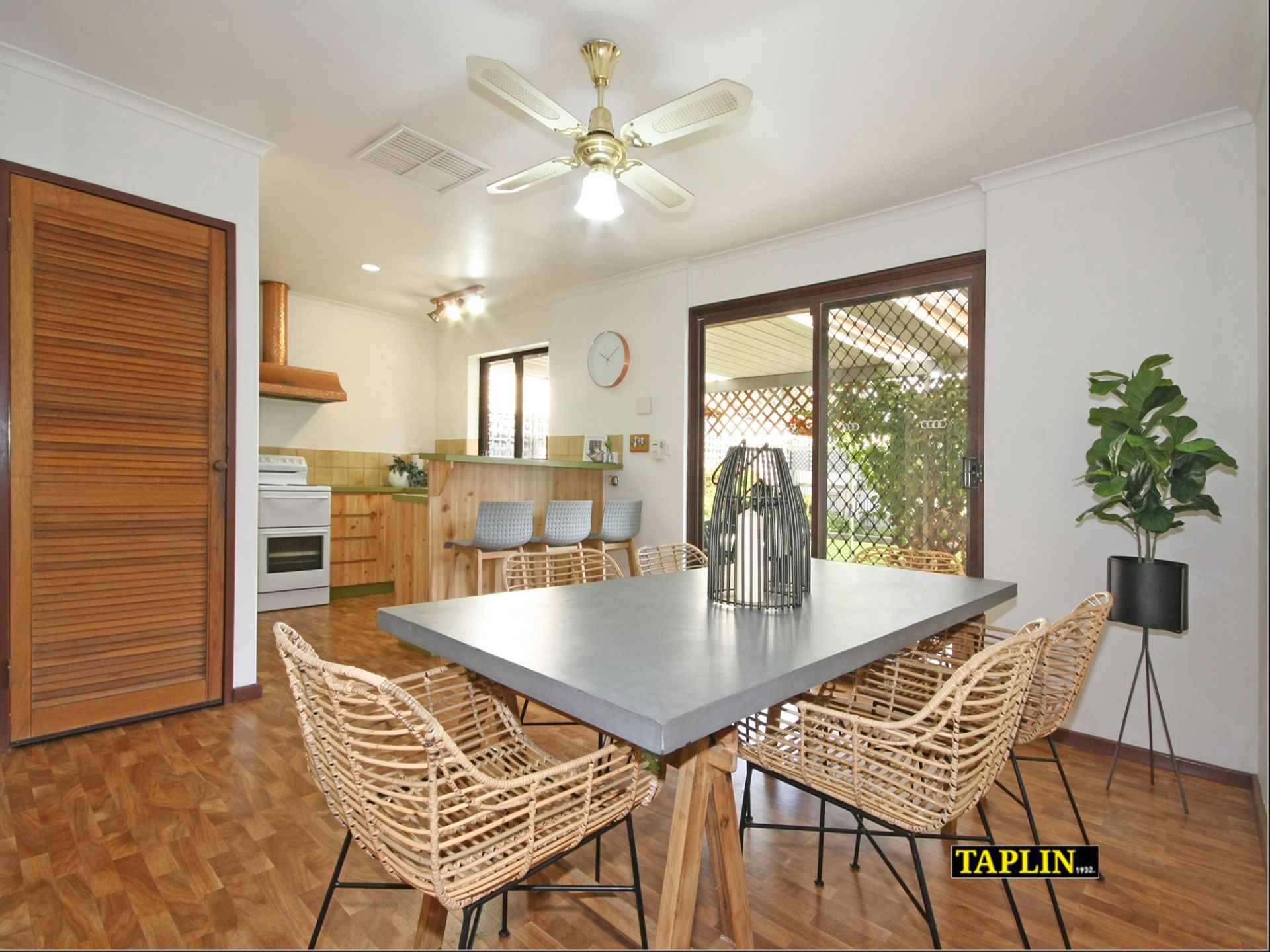 3 Brook Drive, Aberfoyle Park Taplin Real Estate