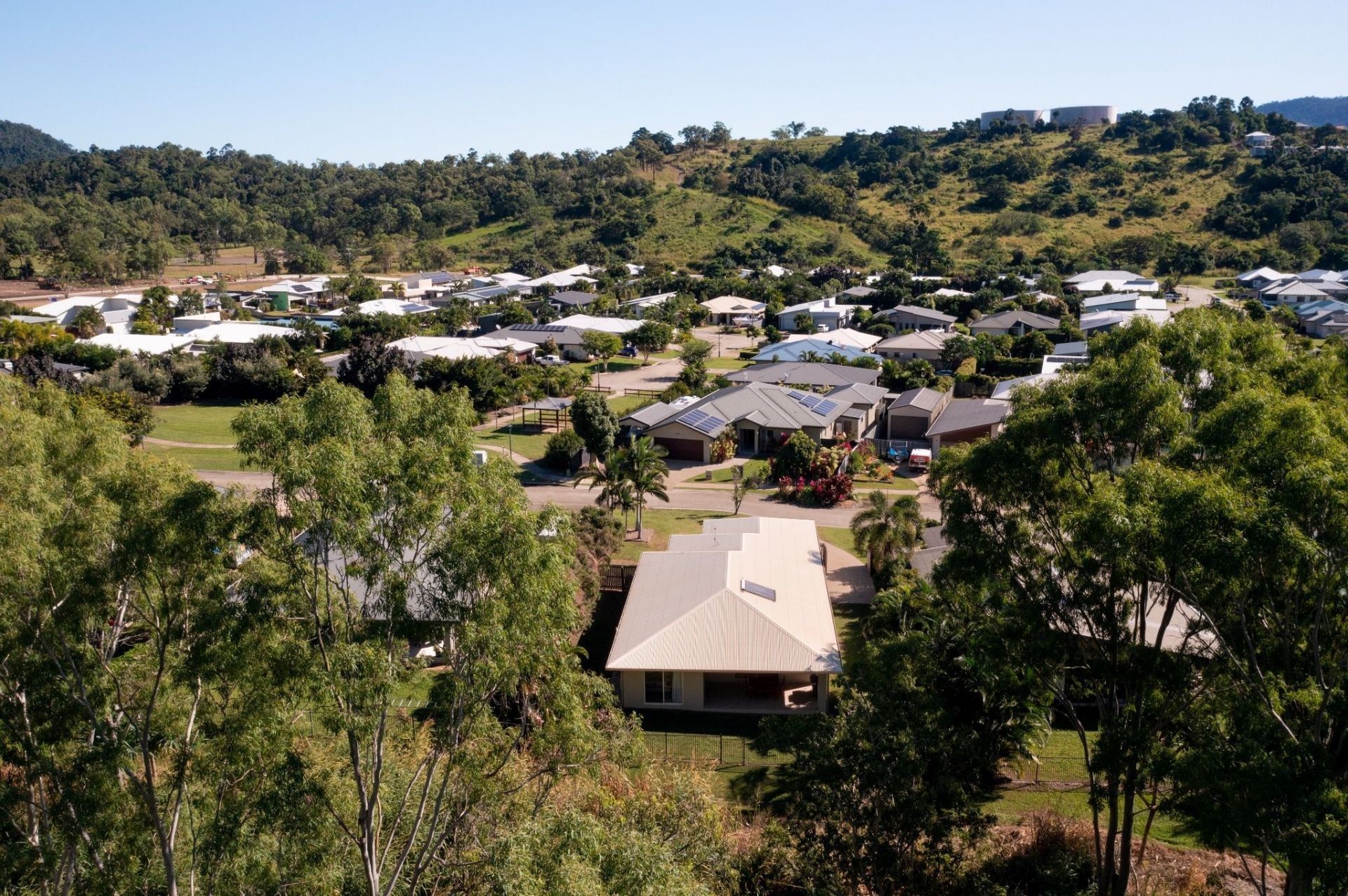 25 Endeavour Circuit, Cannonvale Taylors Property Specialists