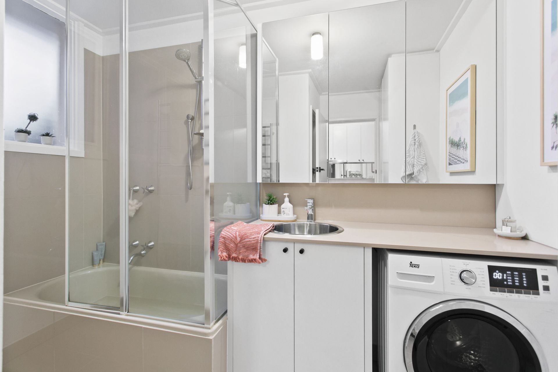 2/8 Millicent Avenue, Carrum OBrien Real Estate