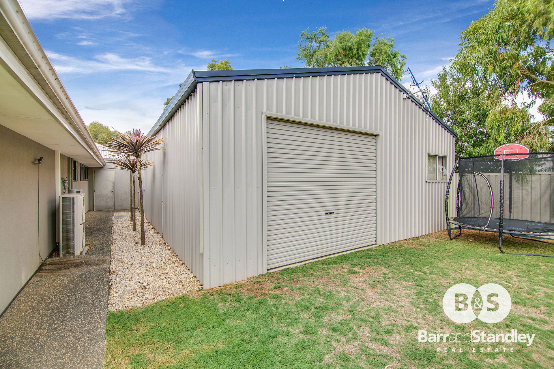 10 Atkinson Road Burekup , WA