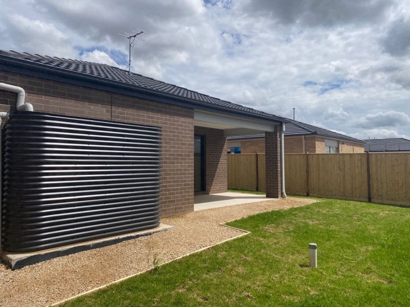 8 Carnation Drive, ROCKBANK Sweeney Estate Agents