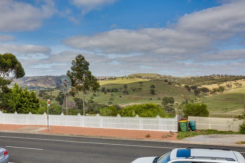 146 Underbank Boulevard, Bacchus Marsh Sweeney Estate Agents