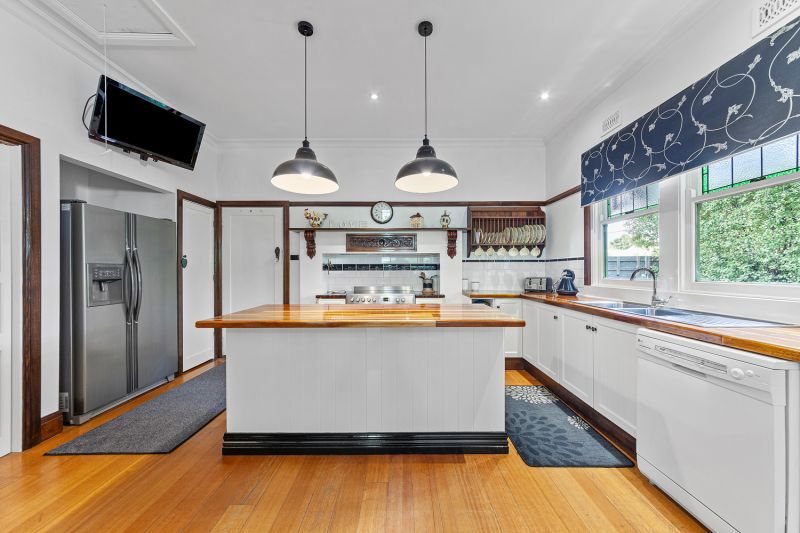 244 Rossiter Road, Koo Wee Rup OBrien Real Estate