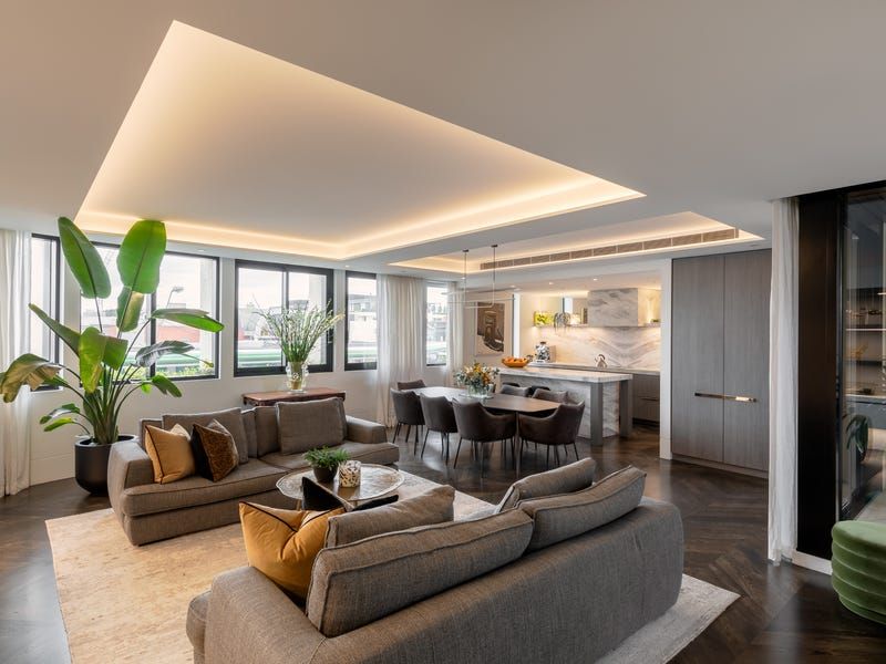 Kay & Burton G6/4 Cromwell Road, South Yarra