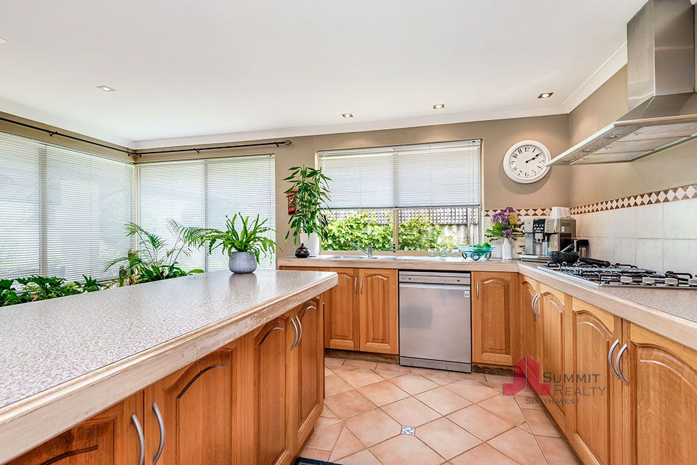 Real Estate For Sale 19 Turnberry Way Pelican Point , WA