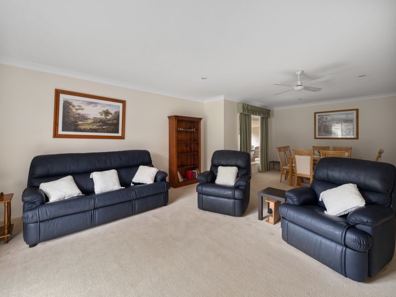 Real Estate For Sale 2 Lake Court Urunga , NSW