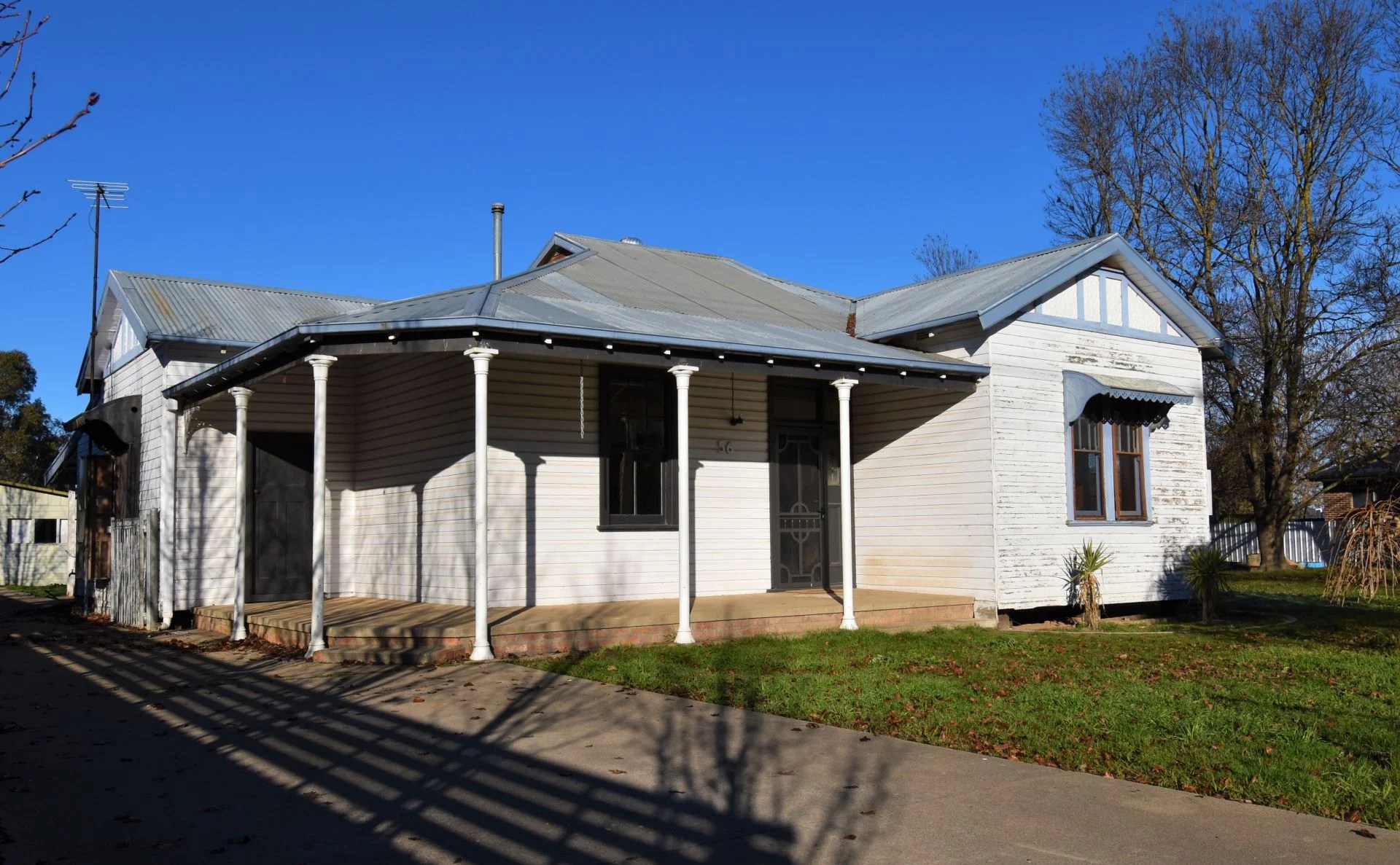 56 Bardwell Street, Holbrook Kane Real Estate
