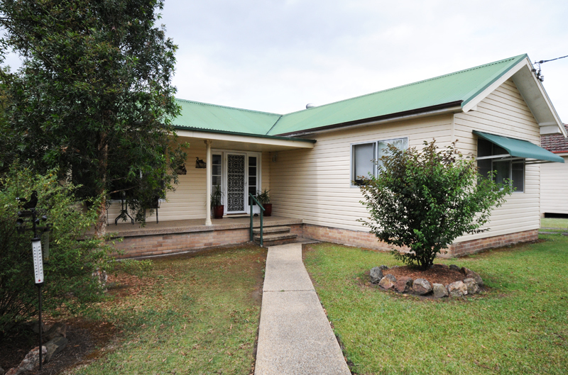 Real Estate For Sale 10 Bowman Street Gloucester , NSW