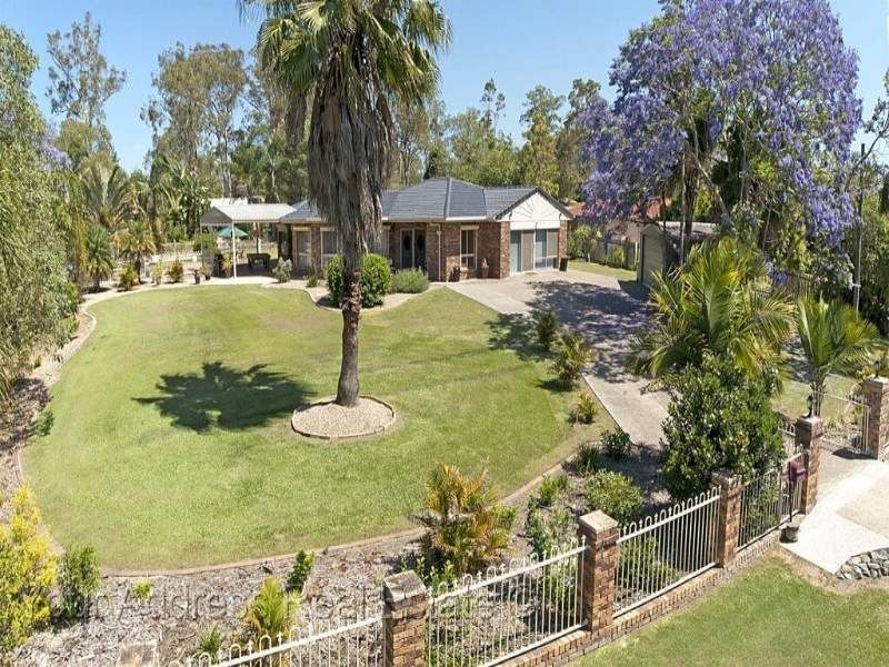 Real Estate For Sale 4143 Cardwell Close Munruben , QLD