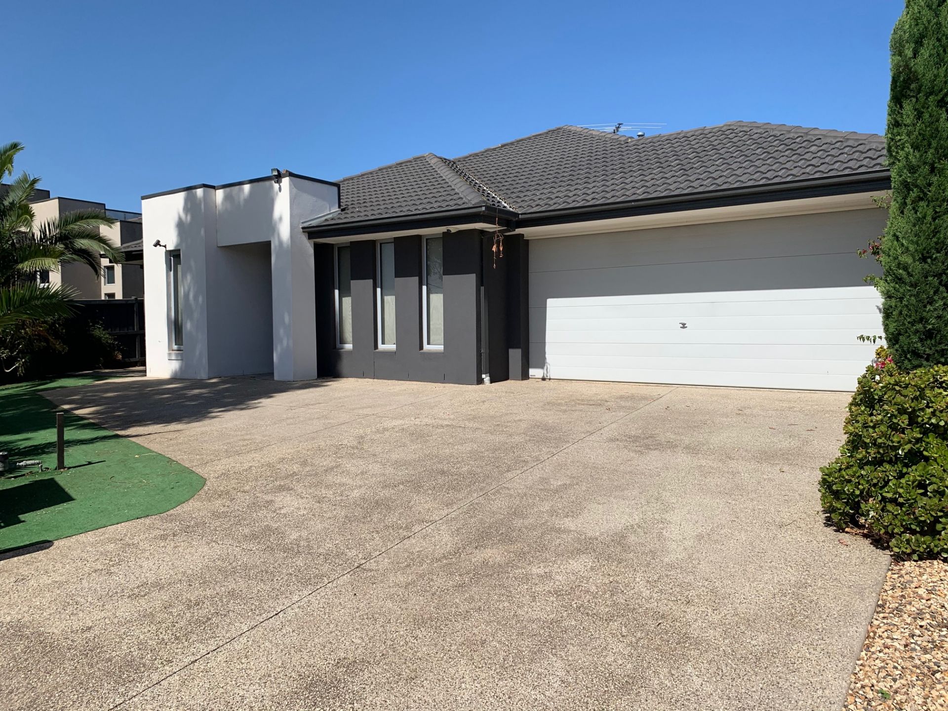 130 Riversdale Drive, Tarneit OBrien Real Estate