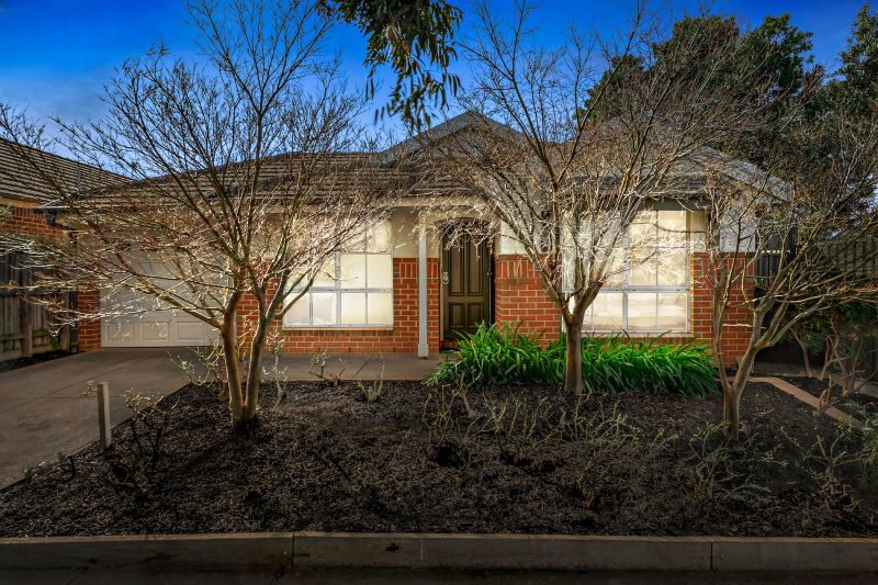 Real Estate For Sale 42 Oakbank Boulevard Whittlesea , VIC
