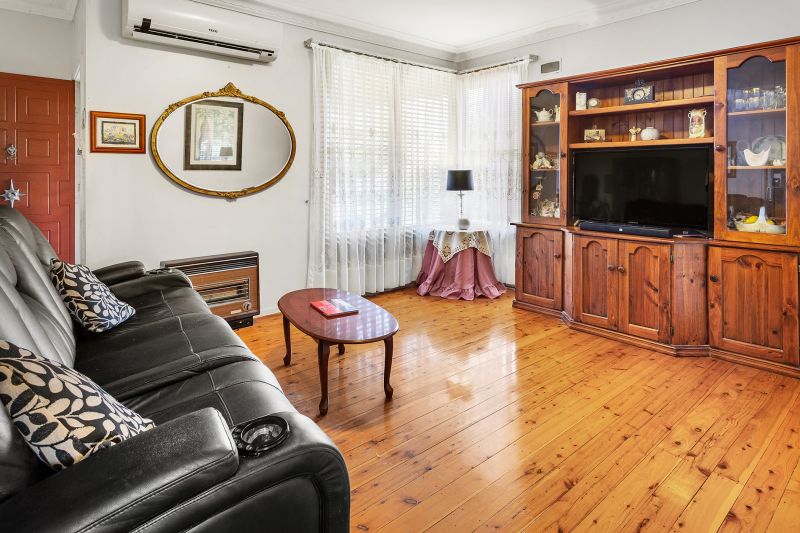 Real Estate For Sale 5 Dilkera Avenue Valentine , NSW