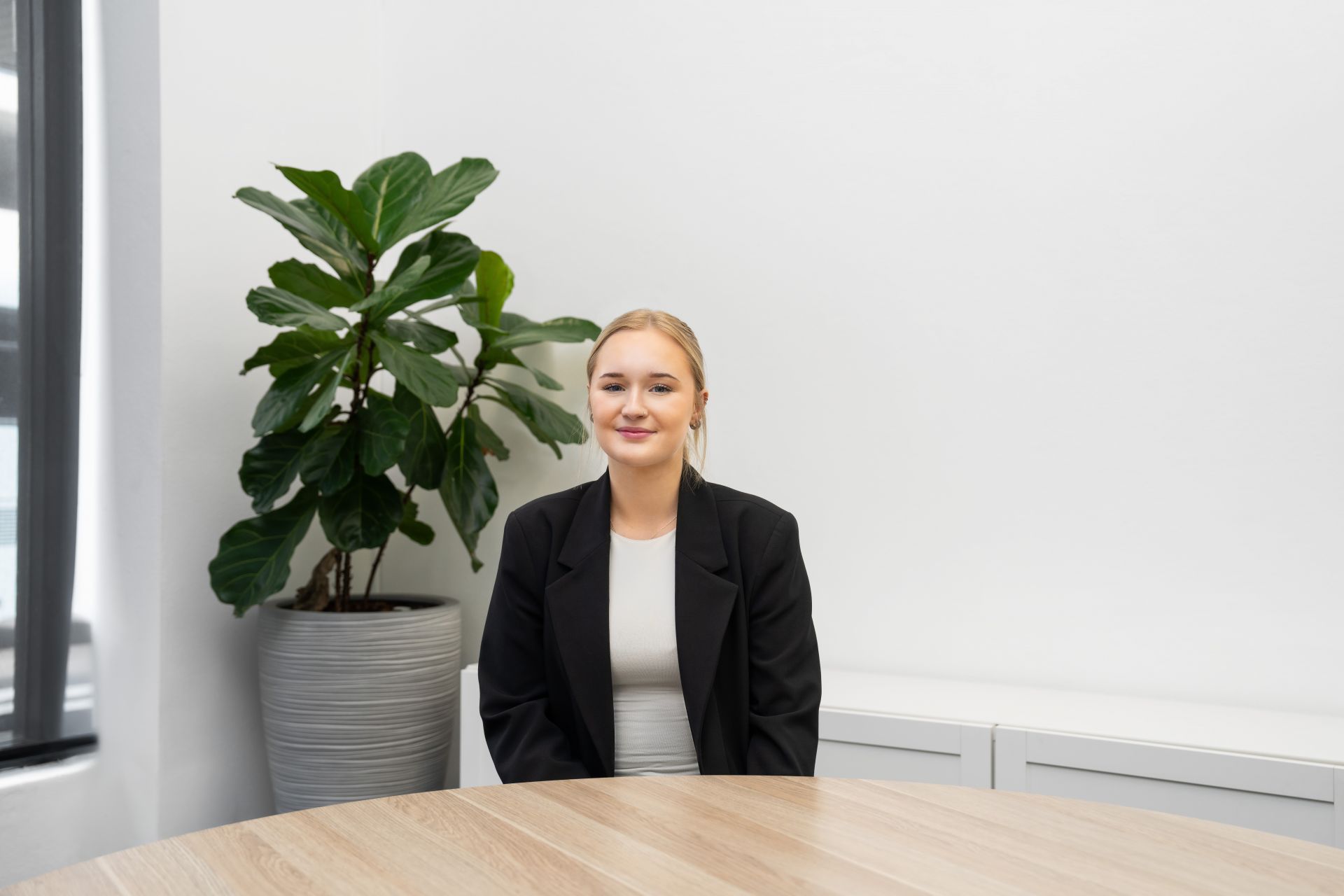 Elliana Tandy Stone Real Estate