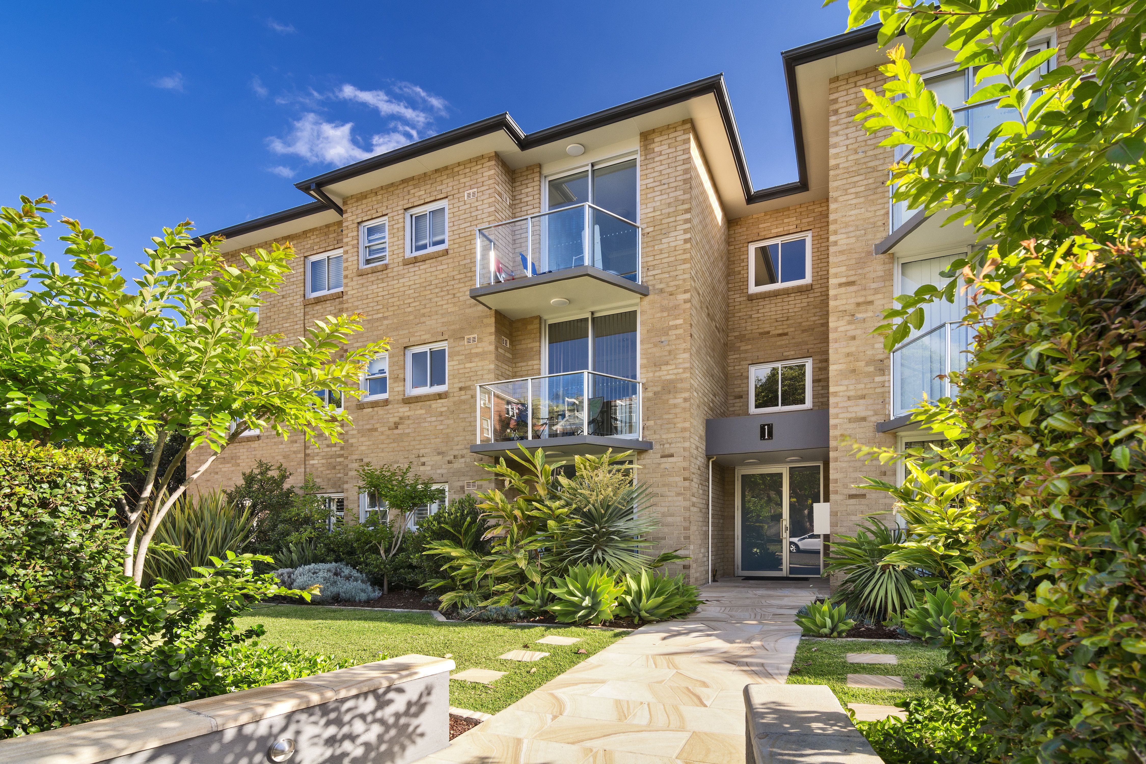 Real Estate For Lease 4/1 Clifford Avenue Fairlight , NSW